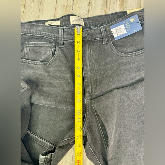 Universal Thread Women's High-Rise Flare Jeans Black Denim Size 16R Short NWT - Picture 8 of 12